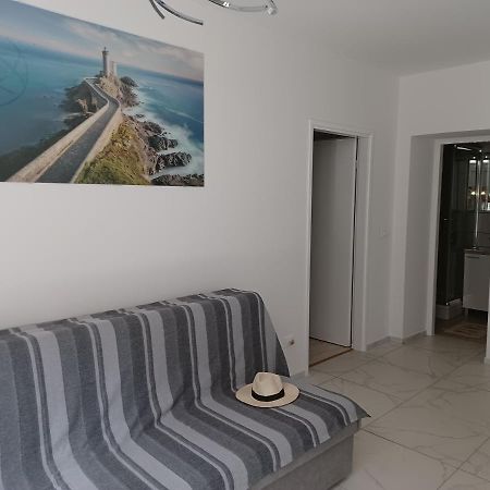Apartman Val 1 Novigrad Istria Exteriör bild